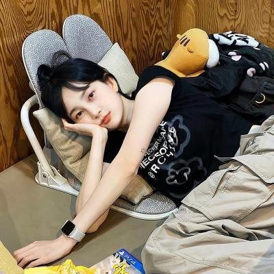 女扮男装后郁先生动了心